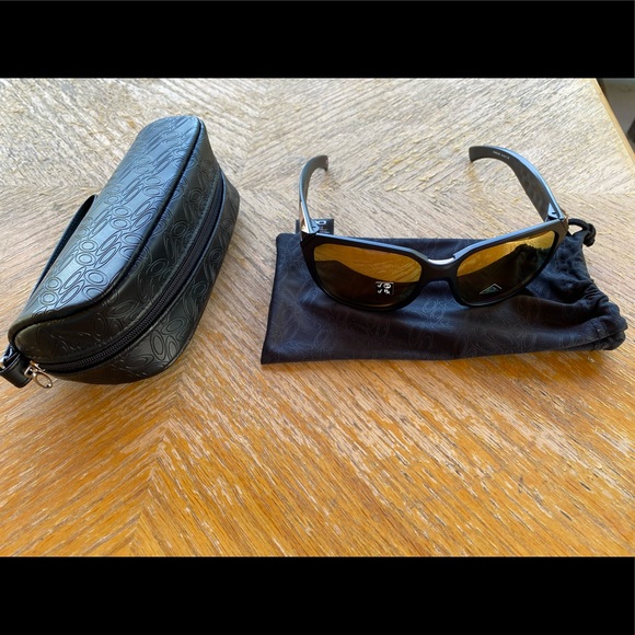 Oakley Rev Up Women’s Sunglasses #009432-0859 Matte Black. - Picture 3 of 5